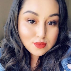 Meet your Posher, Karla